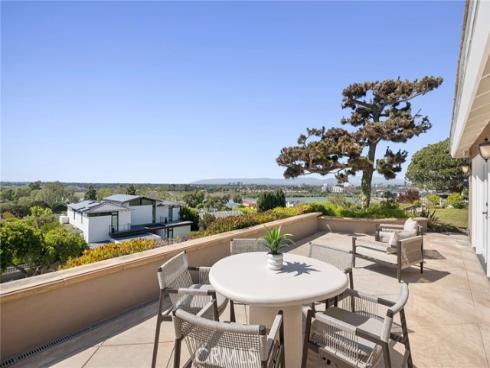 2839 Carob Street, Newport Beach, CA
