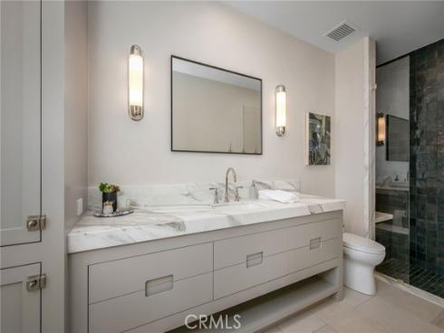 702  Saint James Pl  , Newport Beach, CA