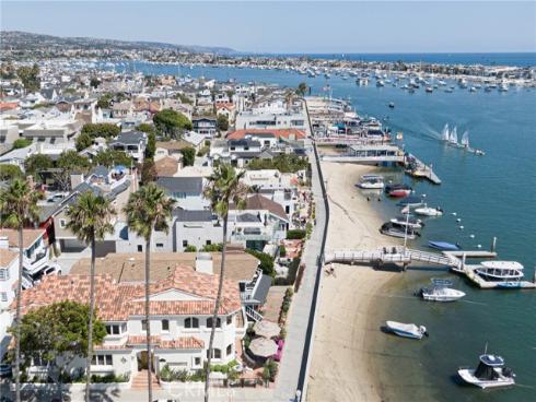 300 S Bay Front , Newport Beach, CA