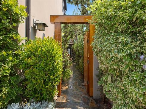 2238  Channel   Road, Newport Beach, CA