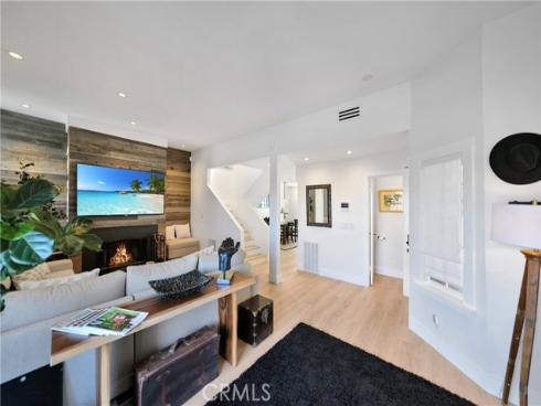 811 W 15th 2B , Newport Beach, CA