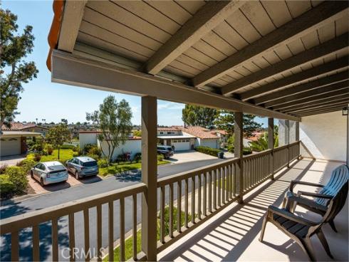 2108 Vista Entrada , Newport Beach, CA