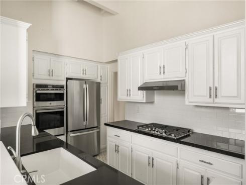 2108 Vista Entrada , Newport Beach, CA