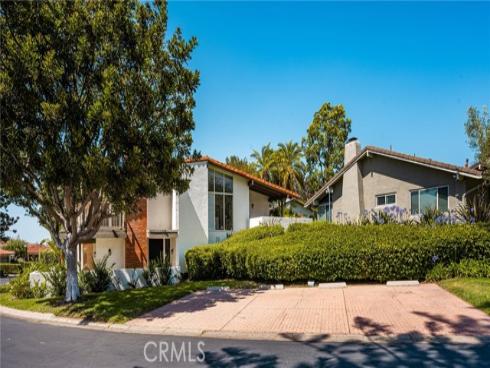 2108 Vista Entrada , Newport Beach, CA