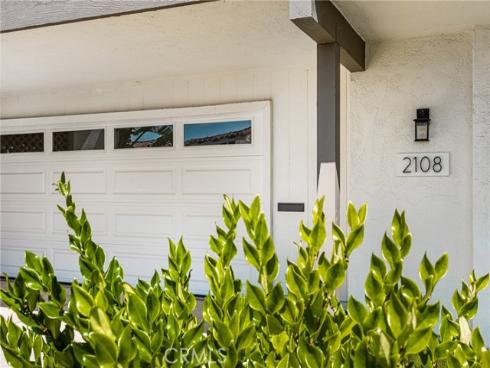 2108 Vista Entrada , Newport Beach, CA
