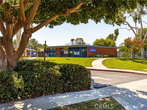 2108  Vista Entrada  , Newport Beach, CA