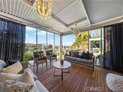 58  Victoria  , Newport Beach, CA