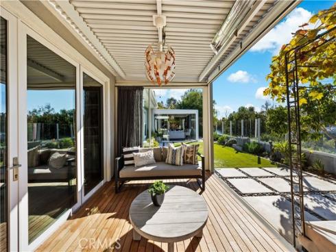 58  Victoria  , Newport Beach, CA