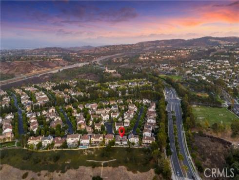 58  Victoria  , Newport Beach, CA