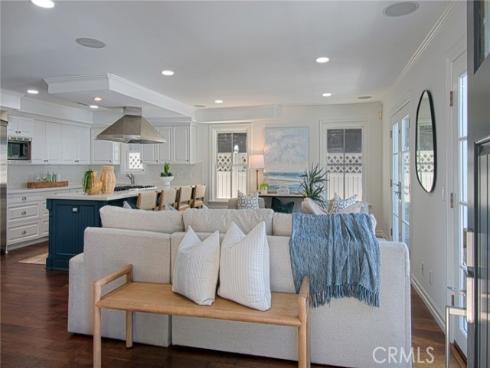 512  35th  , Newport Beach, CA