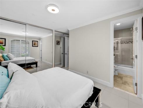 500  Cagney  217 , Newport Beach, CA