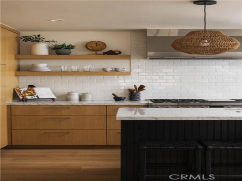6704 W Oceanfront  , Newport Beach, CA