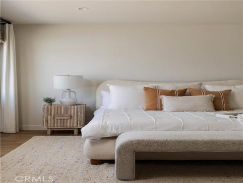 6704 W Oceanfront  , Newport Beach, CA
