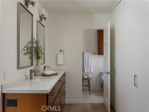 6704 W Oceanfront  , Newport Beach, CA