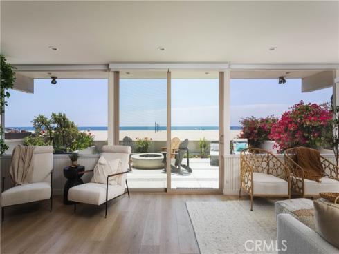 6704 W Oceanfront  , Newport Beach, CA