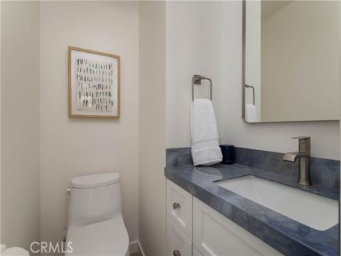 6704 W Oceanfront  , Newport Beach, CA