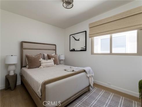 6704 W Oceanfront  , Newport Beach, CA