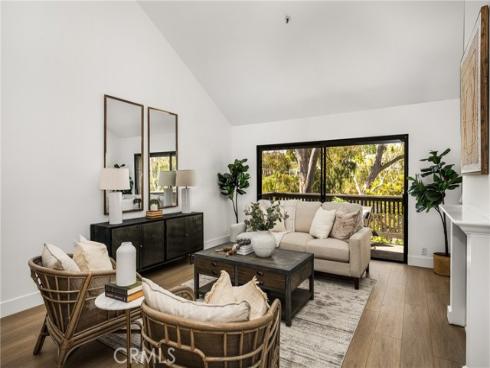 9 Canyon Island , Newport Beach, CA
