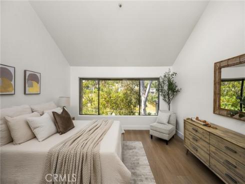 9 Canyon Island , Newport Beach, CA