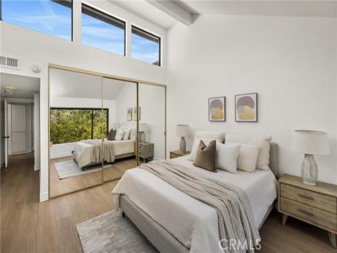 9 Canyon Island , Newport Beach, CA