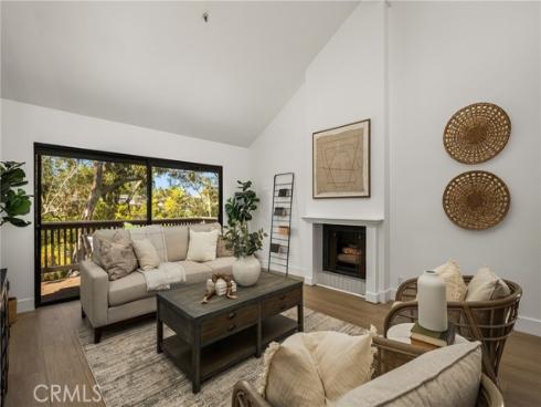 9 Canyon Island , Newport Beach, CA