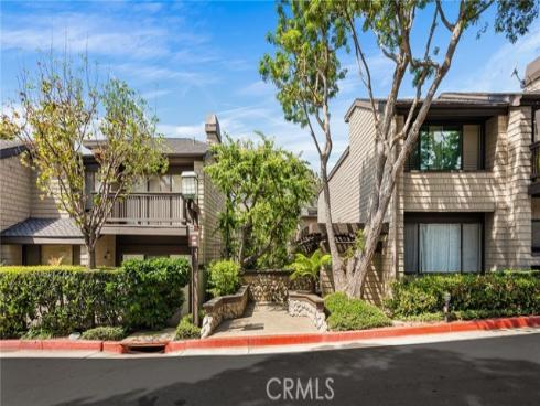 9 Canyon Island , Newport Beach, CA