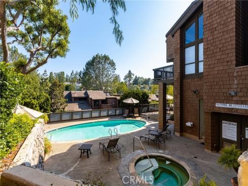 9 Canyon Island , Newport Beach, CA