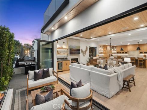 1717 E Ocean   Boulevard, Newport Beach, CA