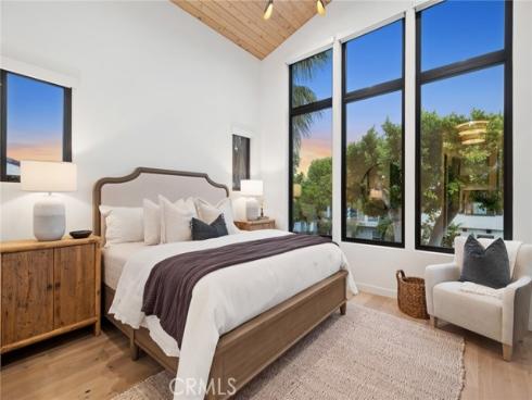 1717 E Ocean   Boulevard, Newport Beach, CA