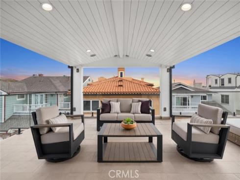 1717 E Ocean   Boulevard, Newport Beach, CA