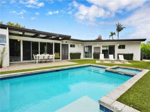 2000 Nautilus Lane, Newport Beach, CA