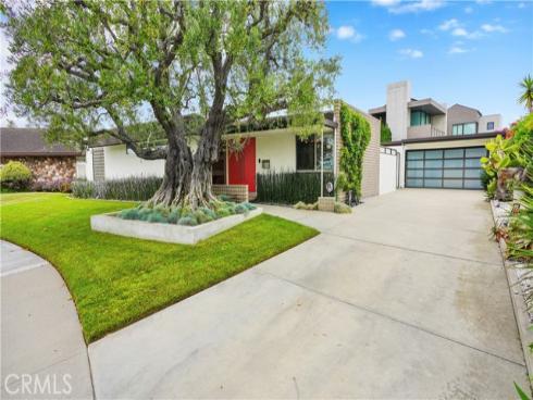2000 Nautilus Lane, Newport Beach, CA
