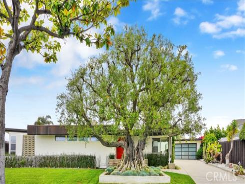 2000 Nautilus Lane, Newport Beach, CA