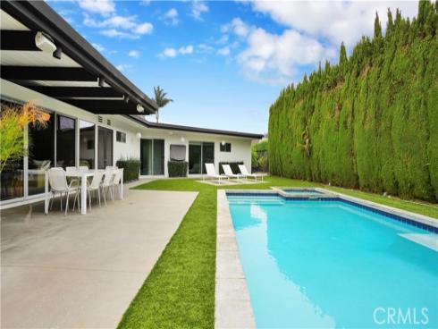 2000 Nautilus Lane, Newport Beach, CA