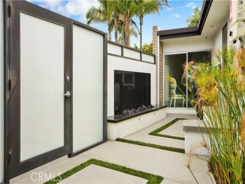 2000 Nautilus Lane, Newport Beach, CA