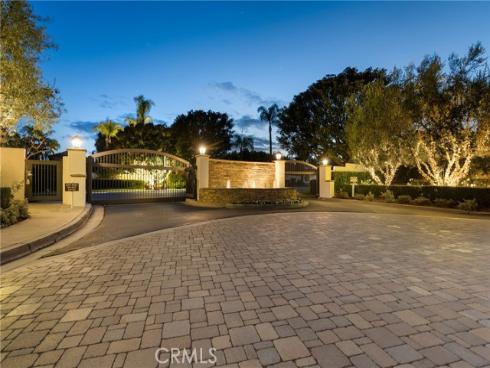 67 Pelican Court, Newport Beach, CA