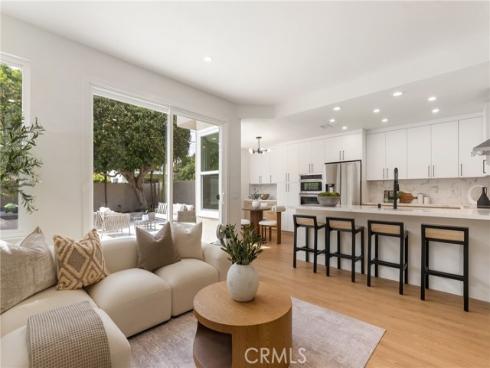 67 Pelican Court, Newport Beach, CA