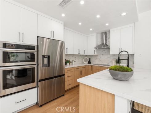 67 Pelican Court, Newport Beach, CA