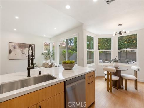 67 Pelican Court, Newport Beach, CA