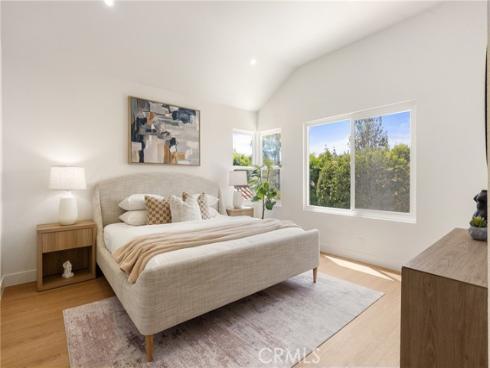 67 Pelican Court, Newport Beach, CA