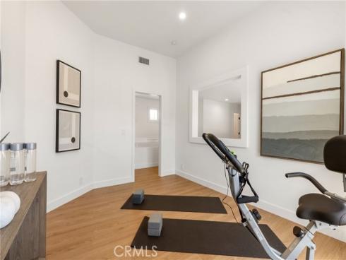 67 Pelican Court, Newport Beach, CA