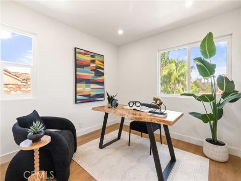 67 Pelican Court, Newport Beach, CA