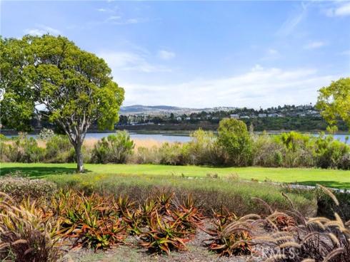 67 Pelican Court, Newport Beach, CA