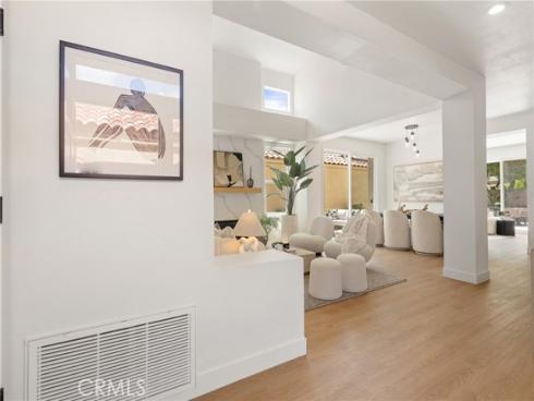 67 Pelican Court, Newport Beach, CA