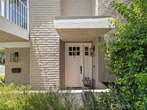 362  Vista Madera  , Newport Beach, CA