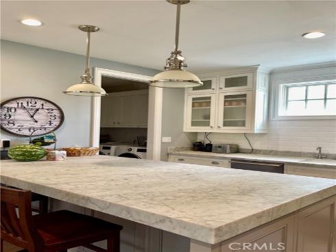 23  Edgewood  , Newport Beach, CA