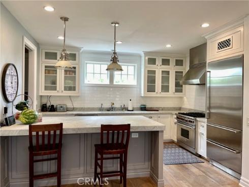 23  Edgewood  , Newport Beach, CA