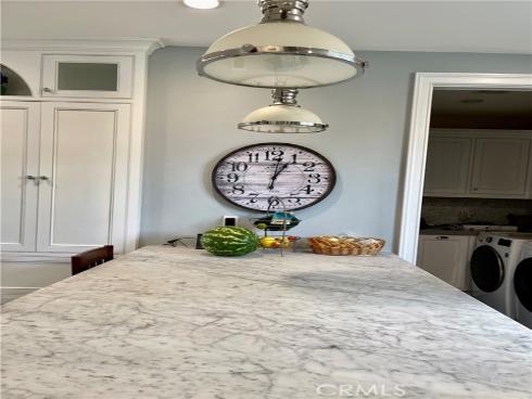 23  Edgewood  , Newport Beach, CA