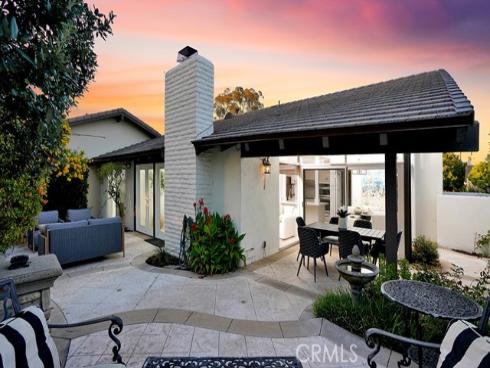 2211  Fortuna  , Newport Beach, CA