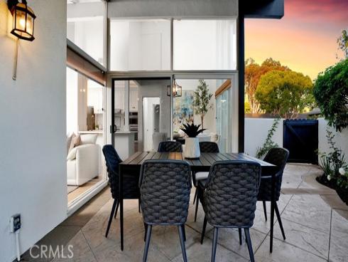 2211  Fortuna  , Newport Beach, CA